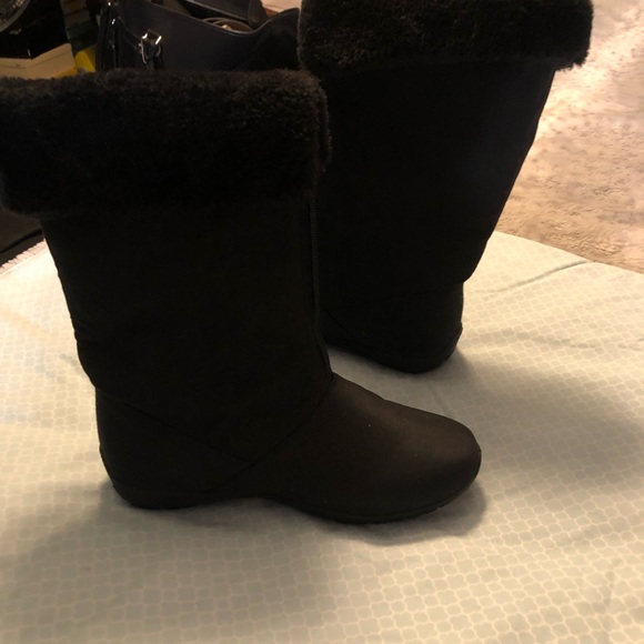 No Name Fold Over Winter Boots Wore Once Good Condition - Picture 3 of 5